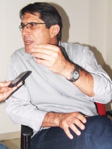 O prefeito Fábio Marcondes, que reclama a falta de atenção do governo para com as cidades (Foto: Da Redação/Atos)