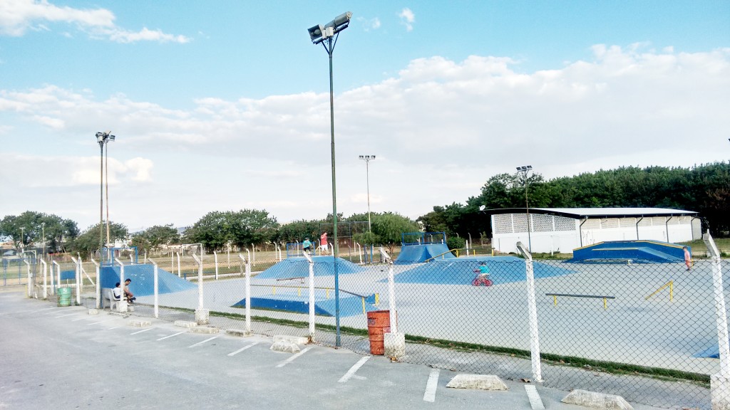 O complexo esportivo do bairro do Pedregulho, que deve receber câmeras de monitoramento após ocorrência de ameaça com arma de fogo (Foto: Leandro Oliveira)