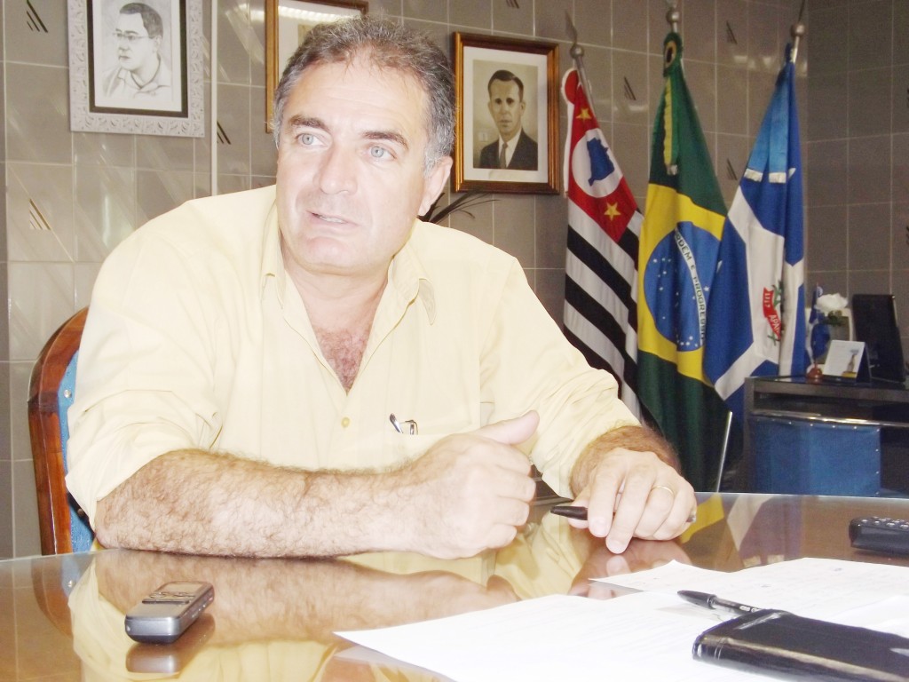 O candidato a prefeito de Aparecida pelo PMDB, Sargento Ernaldo Marcondes, que enfrenta ação judicial (Foto: Arquivo Atos)