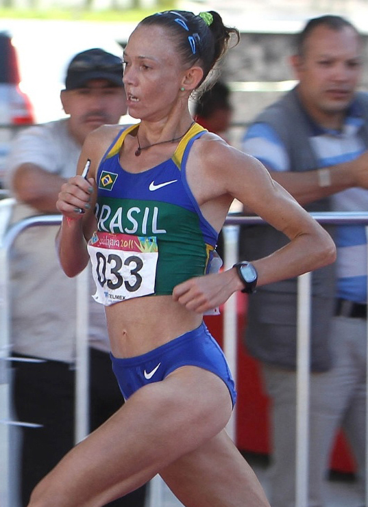 A maratonista Adriana Aparecida tenta a primeira medalha após o bi nos Jogos Pan-Americanos (Foto: Reprodução)