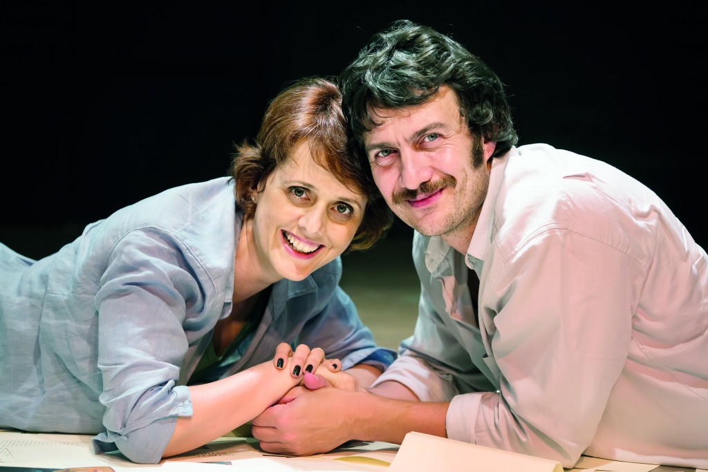 A jornalista e apresentadora, Bianca Ramoneda e o ator Gabriel Braga Nunes, que se apresentam em Lorena, com a peça “Inutilezas” no Teatro Teresa D’Ávila (Foto: Divulgação)
