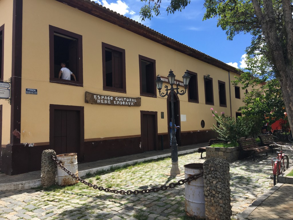 Fachada da Prefeitura de Silveiras; cidade condenada a pagar mais uma dívida do governo Edson Mota (Foto: Divulgação) 