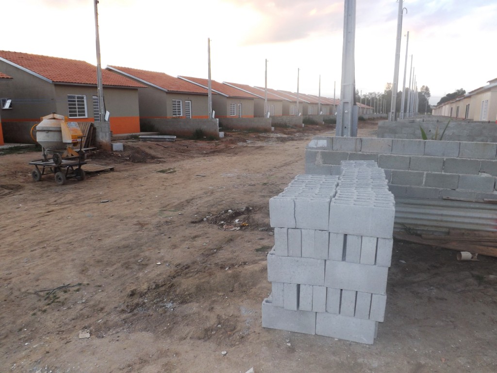 Construção de unidades CDHU na região; programa do estado recebeu inscrições para novo conjunto habitacional em Canas (Foto: Arquivo Atos)