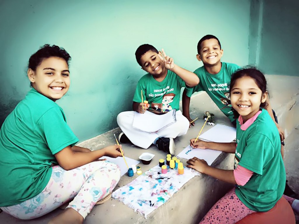 Crianças atendidas por projeto na Cecap; ação dá exemplo para bairro (Foto: Divulgação)