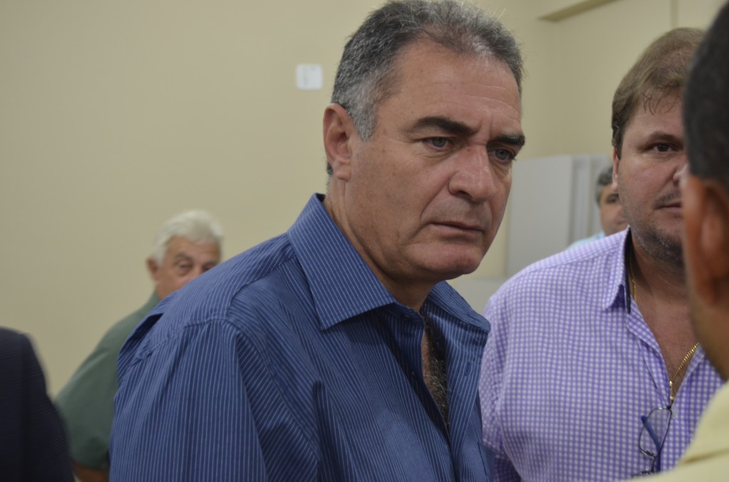 O prefeito Ernaldo Marcondes que enfrenta problemas para reajustar os ganhos dos servidores em 2018 (Foto: Arquivo Atos)