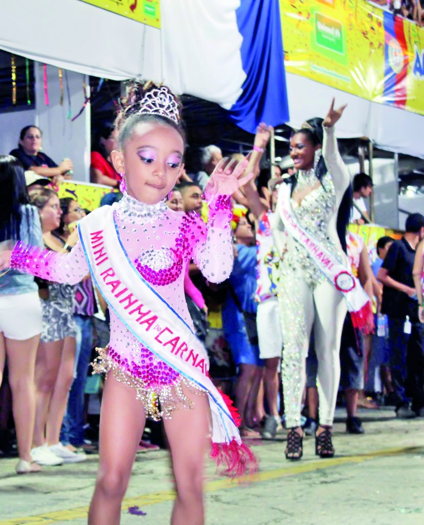 A pequena passista, rainha no Carnaval de Guará em anos anteriores (Foto: Reprodução PMG)