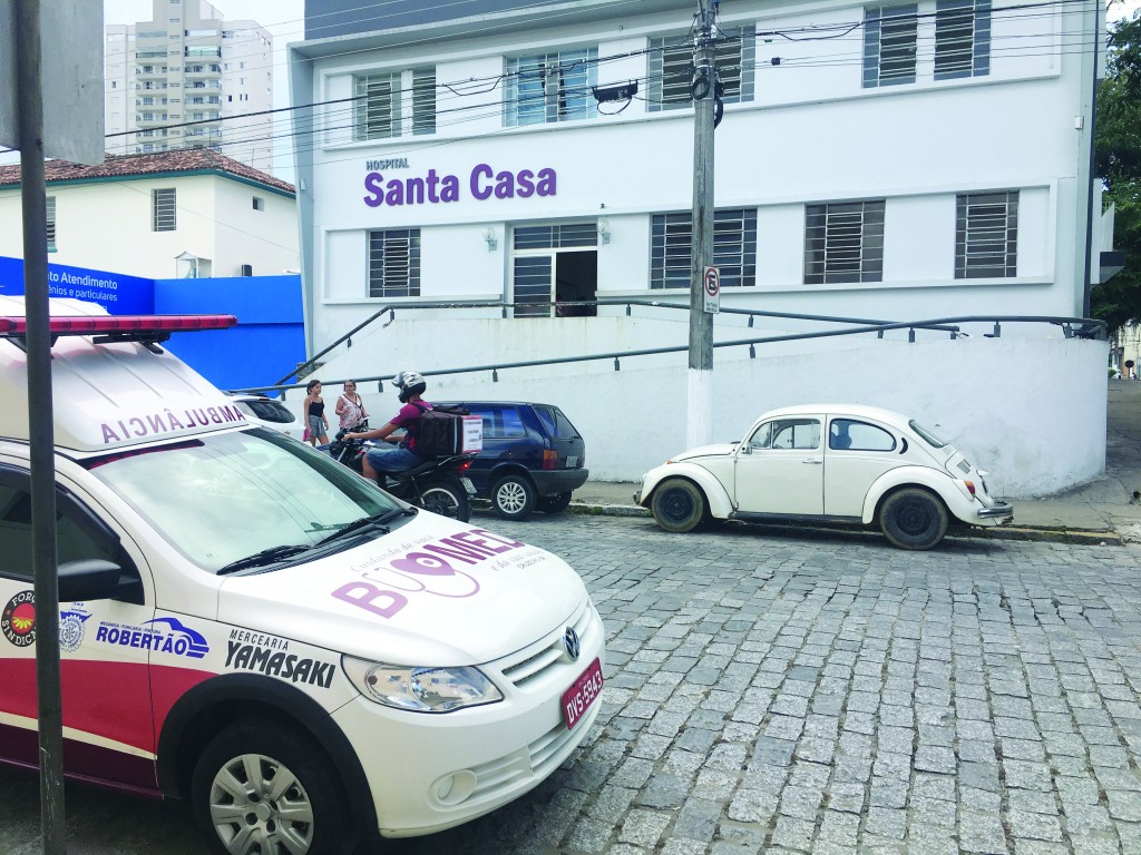 A Santa Casa de Cruzeiro, uma das que sofre com recursos escassos (Foto: Jéssica Dias)