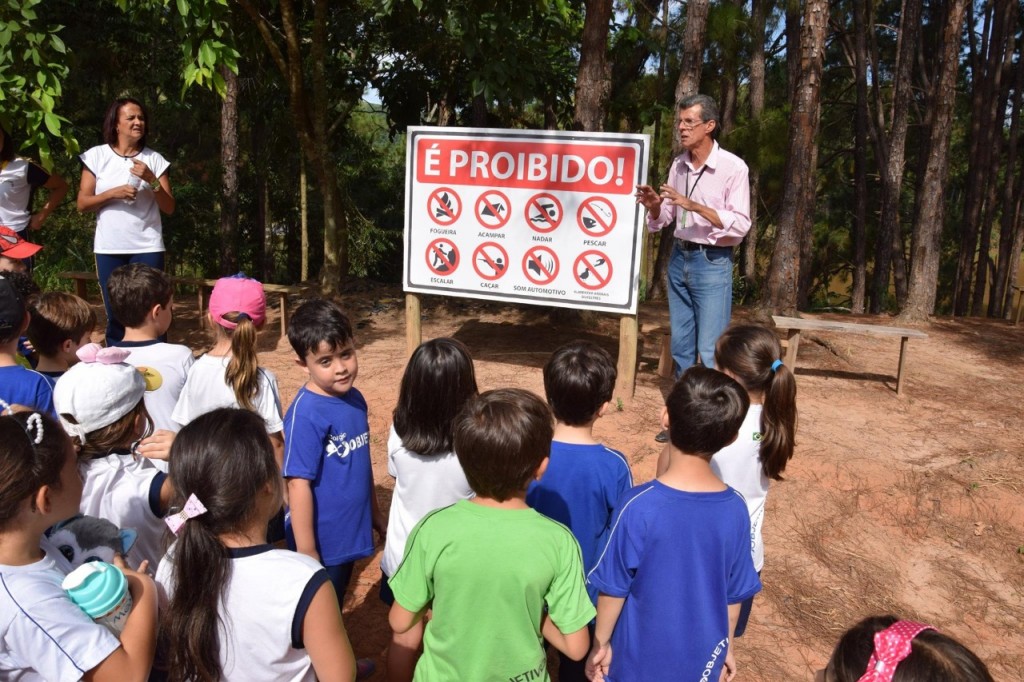 O secretário de Meio Ambiente, Willinilton Portugal durante atividade de educação ambiental; ação é destaque no projeto aprovado (Foto: Divulgação PML)