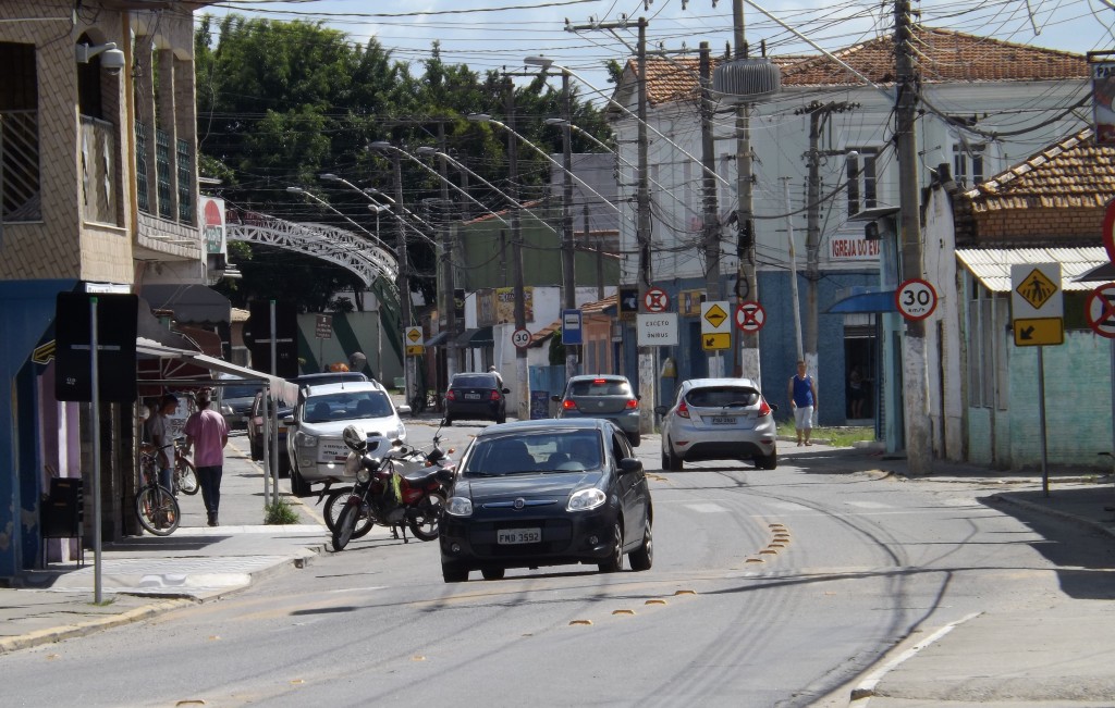 A avenida 23 de Março no Centro de Canas; cidade tem plano de redução de juros e multas de tributos (Foto: Arquivo Atos)