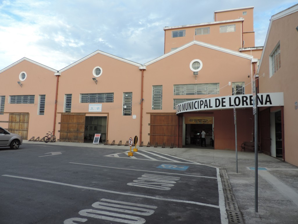 O Mercado Municipal de Lorena que receberá ações da Saúde neste sábado; grupo realizará testes rápidos de DST (Foto: Rafaela Lourenço)