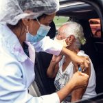 Com novo protocolo, Lorena tenta afastar desconfianças sobre vacinação contra Covid-19