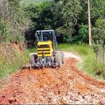 Prefeitura de Cunha executa obras após pontes serem arrastadas em temporais
