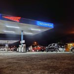 Após anúncio de aumento, postos de gasolina registram filas na RMVale