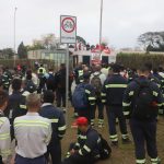 Funcionários da Tenaris Confab protestam por PLR em Pinda